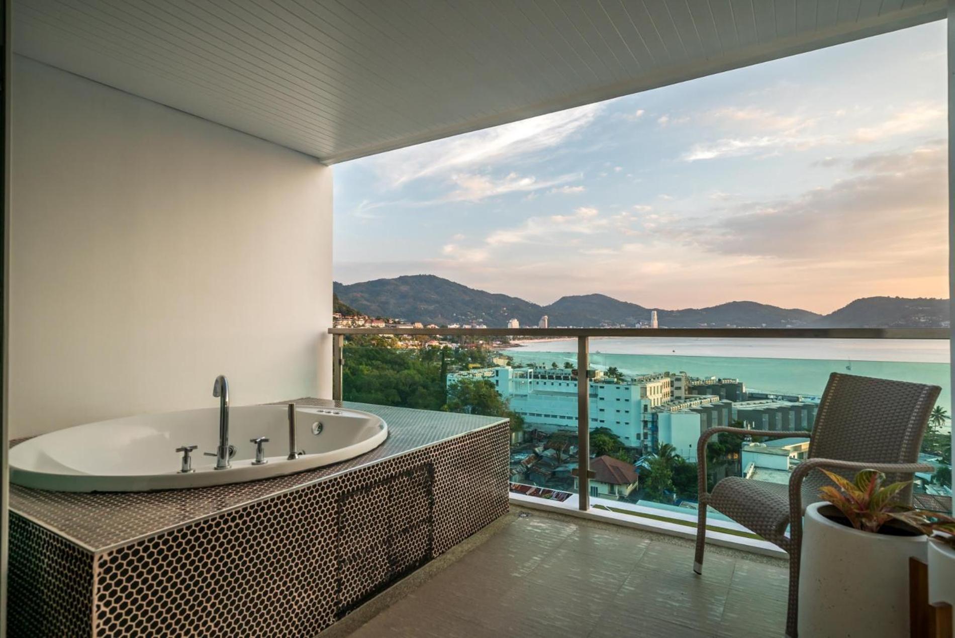 Baycliff Residence By Lofty Patong Exteriér fotografie